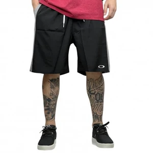 Bermuda Oakley Block Trunk Blackout 1