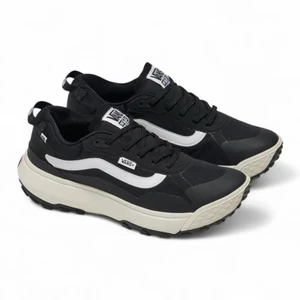 Tênis Vans Mte Crosspath Black White 1