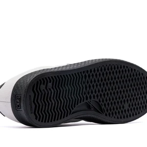 Tênis Öus Dots Branco Preto Essencial 3