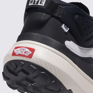 Tênis Vans Mte Crosspath Mid Black White 2