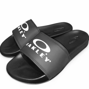 Chinelo Oakley Malibu Bark Jet Black 1