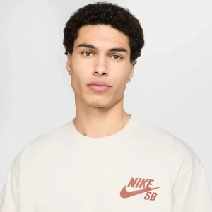 Camiseta Nike Sb Logo Dc7817-072 2