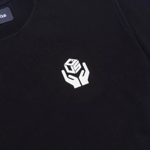 Camiseta Öus Cubo Preto 2