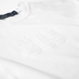 Camiseta Öus Heavy Logo Porteira Branco 2