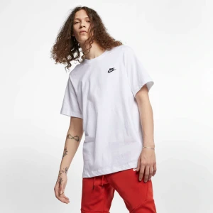 Camiseta Nike Nsw Club Ar4997-101 3