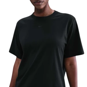Camiseta Nike Feminina Nsw Fd4149-011 1