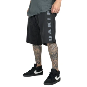 Bermuda Oakley Board Big Bark Blackout 1