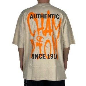 Camiseta Champion Oversized Big Screen Beige 1