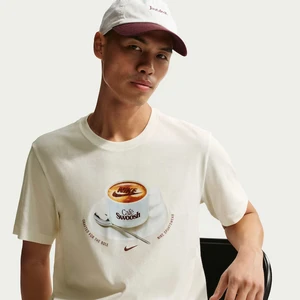 Camiseta Nike Nsw Std Cafe Swoosh Mug Ih1159-133 2