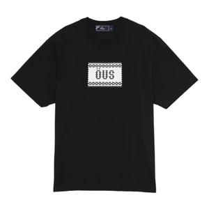 Camiseta Öus Piso Preto 1