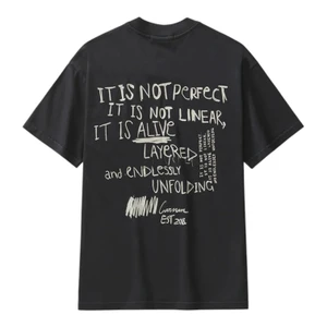 Camiseta Carnan Unfolding Black 1