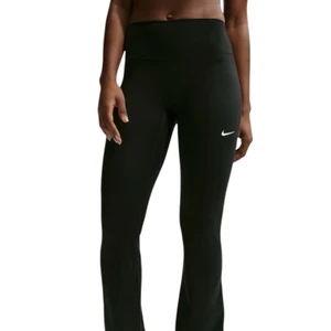 Calça Nike Feminina Drifit Legging Flare Ib9135-010 1