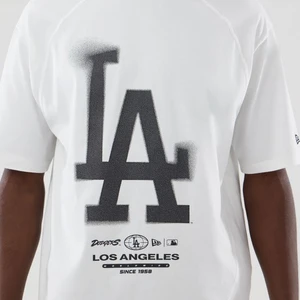 Camiseta New Era Mlb Boxy Grphc La Dodgers White 2