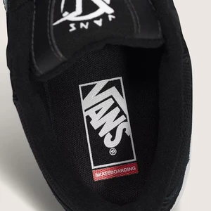 Tênis Vans Rowan Z3 Black White Red 4